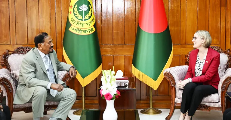 স্পিকারের সঙ্গে ঢাকায় নিযুক্ত যুক্তরাজ্যের হাইকমিশনার